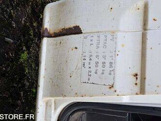 2004-ford-transit-1393037-44208384