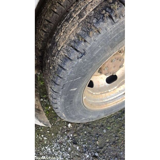 2004 Ford TRANSIT-44208393