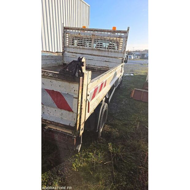 2004 Ford TRANSIT-44208397