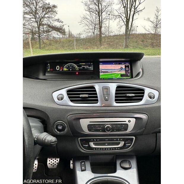 2015 رينو Megane-44208466