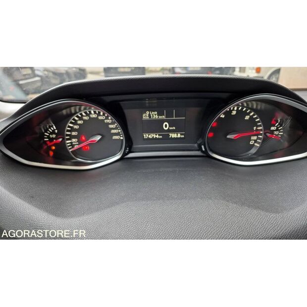 2020 Peugeot 308-44208473