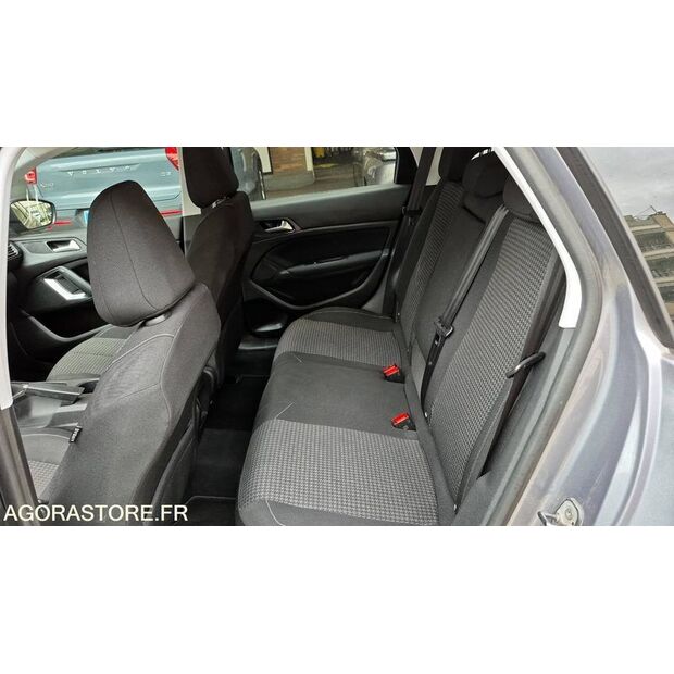 2020 Peugeot 308-44208475