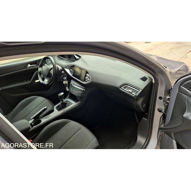 2020 Peugeot 308-44208479