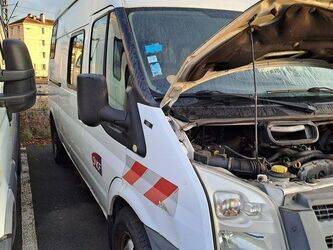 2010-ford-transit-1393049-44208489