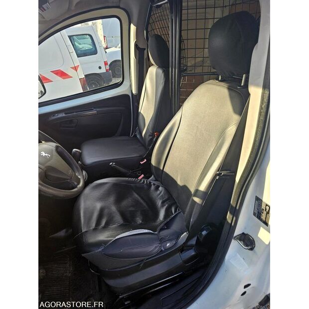 2015 بيجو Bipper-44208502