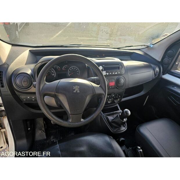 2015 بيجو Bipper-44208503