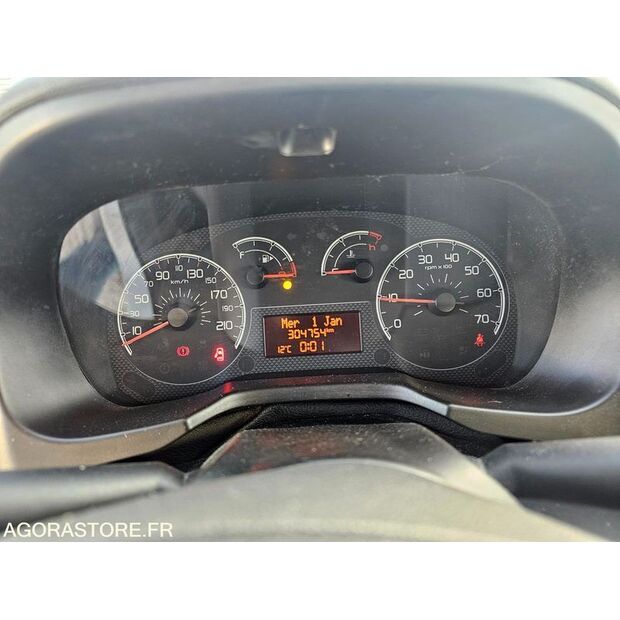 2015 بيجو Bipper-44208504