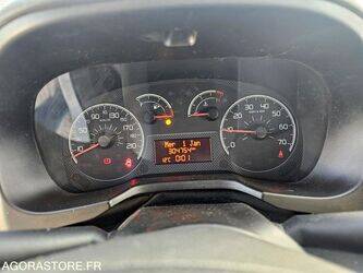 2015-peugeot-bipper-1393051-44208504