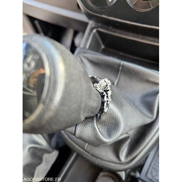 2015 بيجو Bipper-44208510