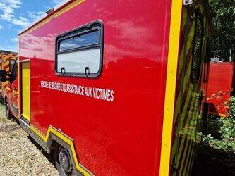 2014-renault-master-1393052-44208522