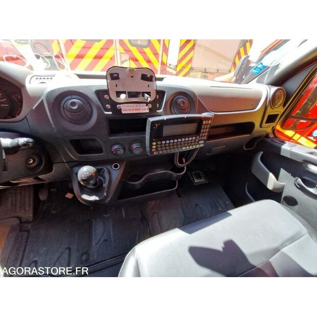 2014 رينو Master-44208527