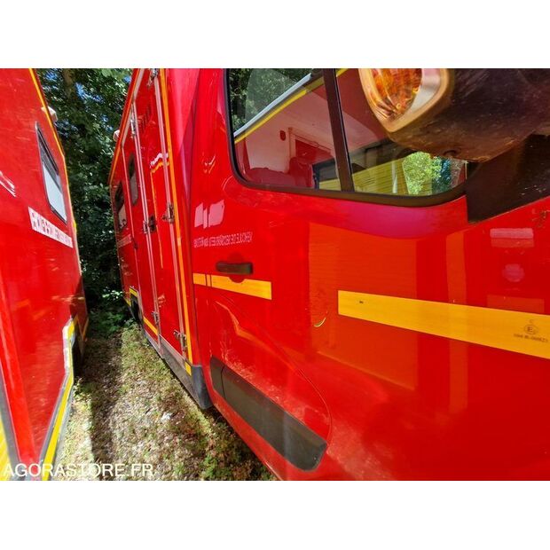 2014 رينو Master-44208532