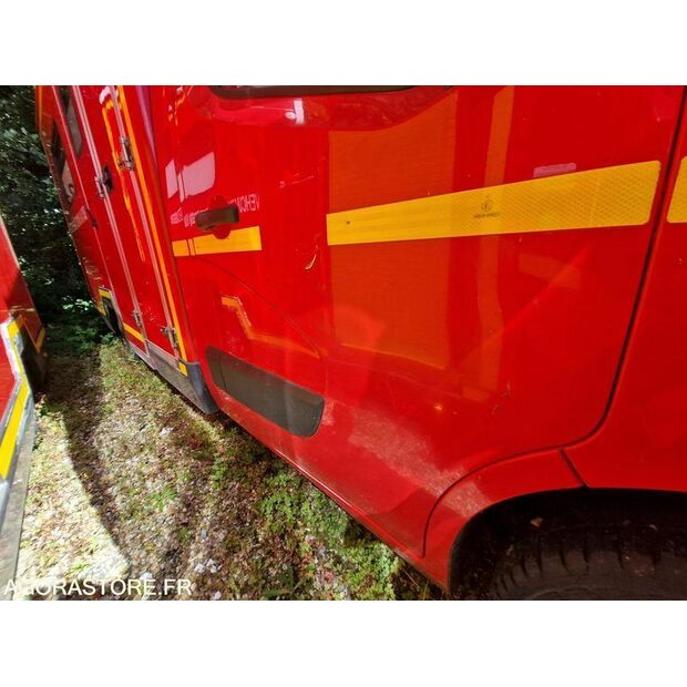 2014 رينو Master-44208533