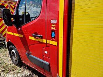 2014-renault-master-1393052-44208545