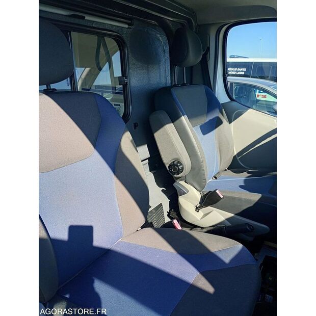 2013 Renault Trafic-44208557