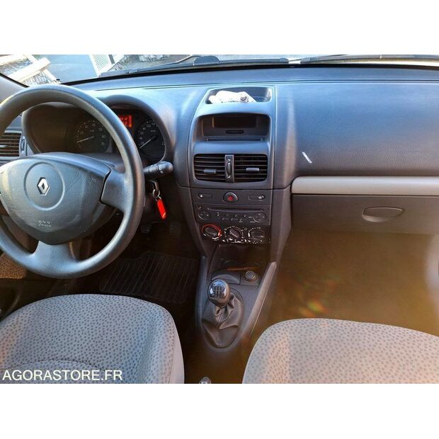 2005 رينو Clio-44208578