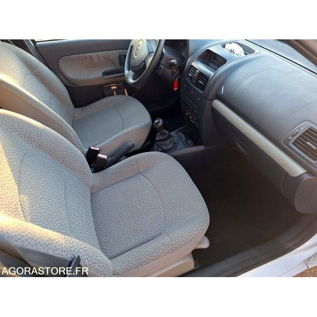 2005 رينو Clio-44208580