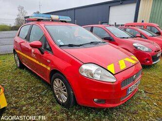 2009-fiat-punto-1393060-44208632