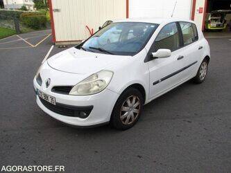 2008-renault-clio-1393061-44208654