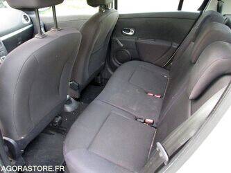 2008-renault-clio-1393061-44208658