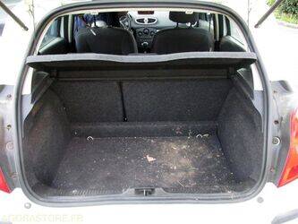 2008-renault-clio-1393061-44208659