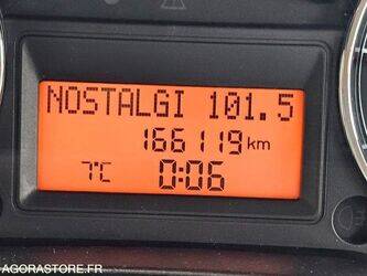 2009-fiat-punto-1393064-44208691