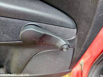 2009-fiat-punto-1393064-44208693