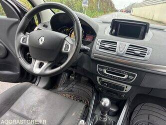 2012-renault-megane-1393068-44208761