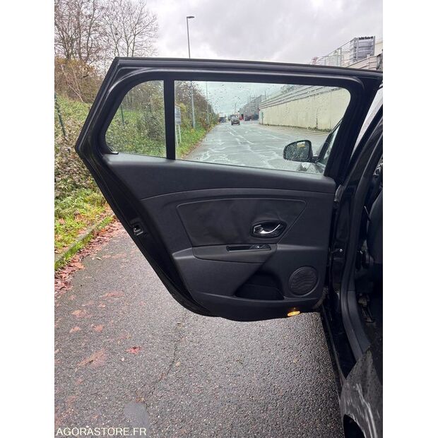 2012 Renault Megane-44208764