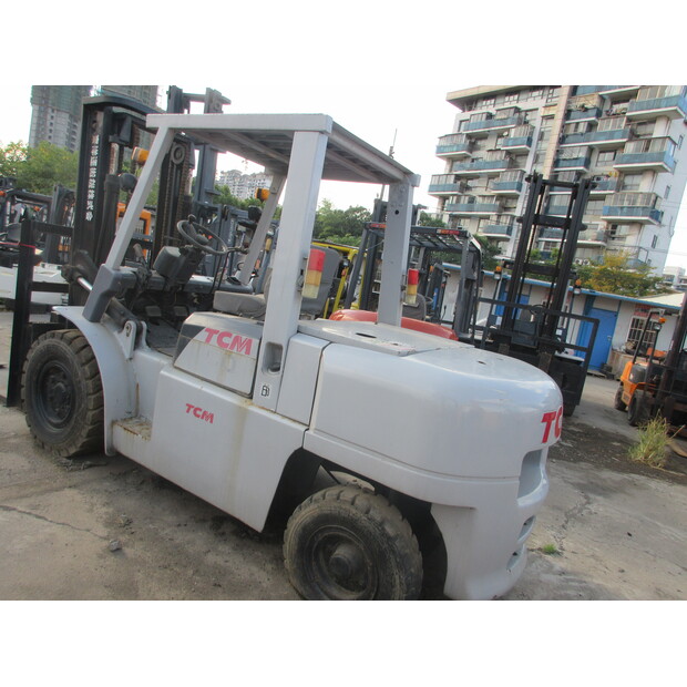 2023 تي سي ام FD50-44209035