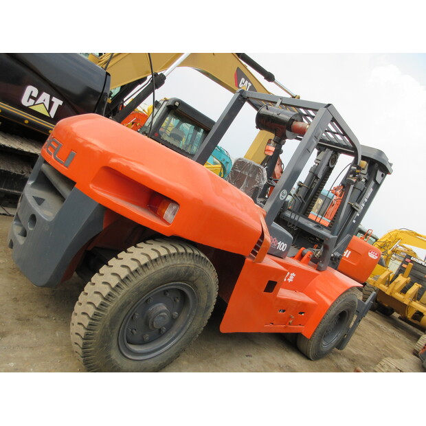 2023 TCM FD100-44209038