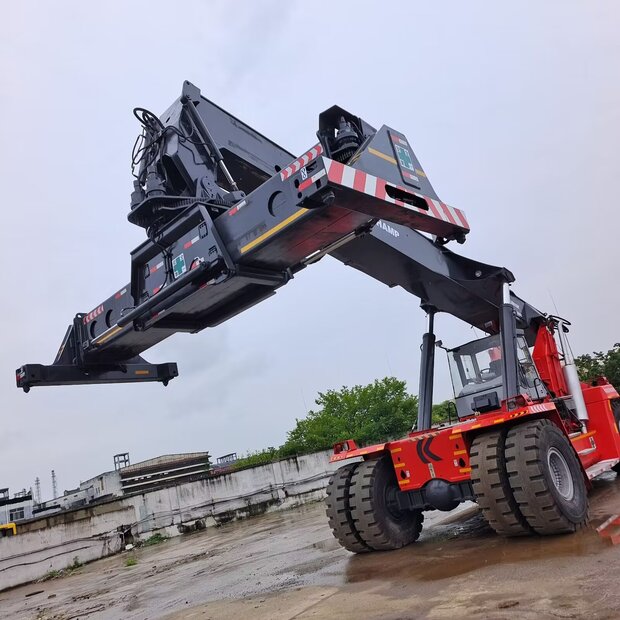 2023 KALMAR DRF450-44209066