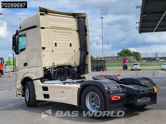 2023-mercedes-benz-actros-1848-1300187-44209301