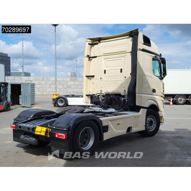 2023 Mercedes-Benz Actros 1848-44209303