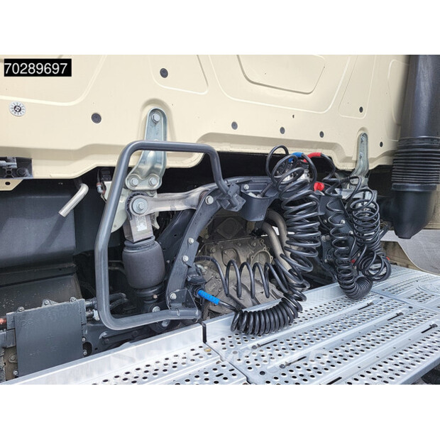 2023 Mercedes-Benz Actros 1848-44209309