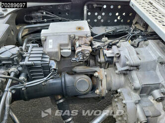 2023-mercedes-benz-actros-1848-1300187-44209312