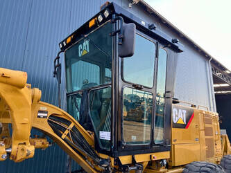 2018-caterpillar-140k-1392510-44209344