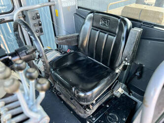 2018-caterpillar-140k-1392510-44209361