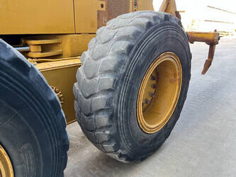 2018-caterpillar-140k-1392510-44209379