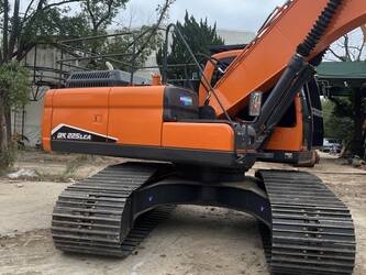 صورة ل حفارات مجنزرة 2023 ديفيلون DX225LCA