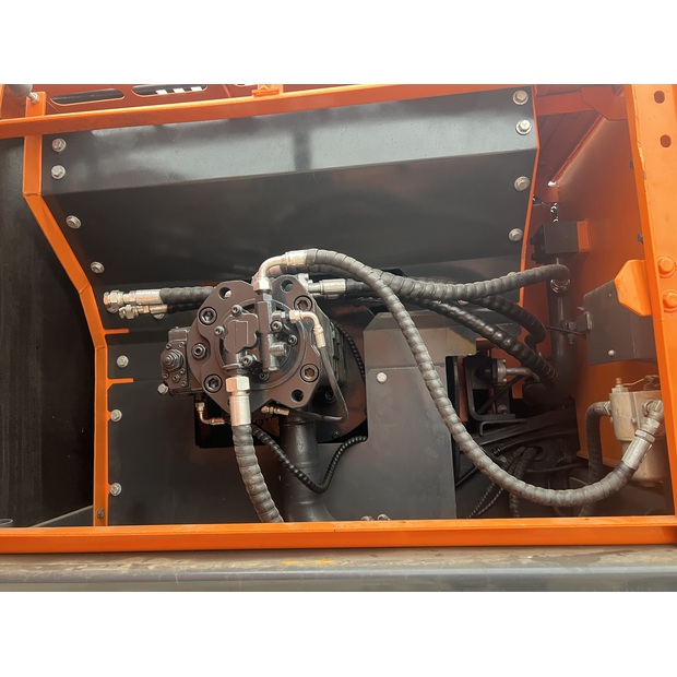 2023 Develon DX225LCA-44209679