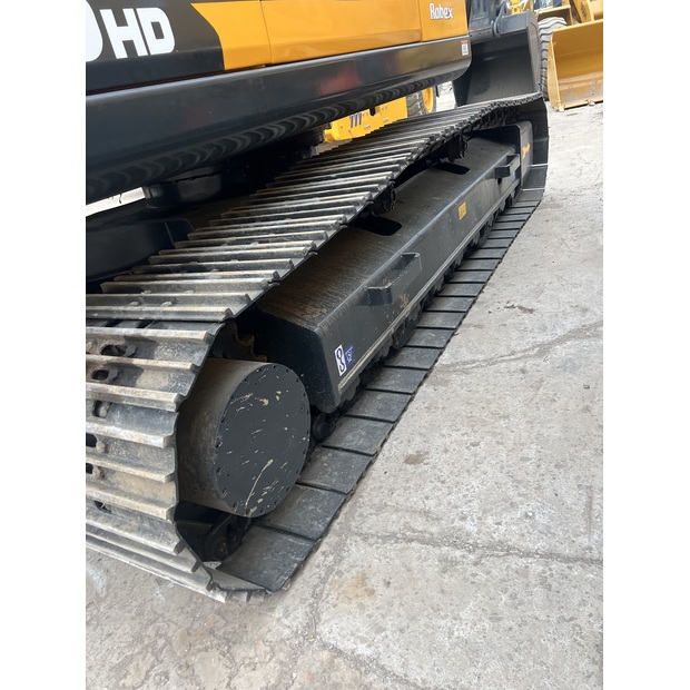 2023 Hyundai 220-44209709