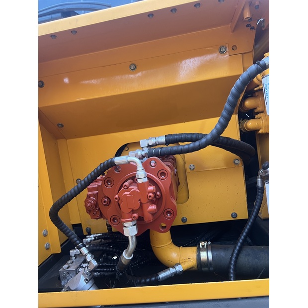 2023 Hyundai 220-44209710