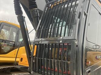 2023-hyundai-220-1393114-44209714