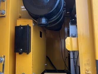 2023-hyundai-220-1393114-44209718