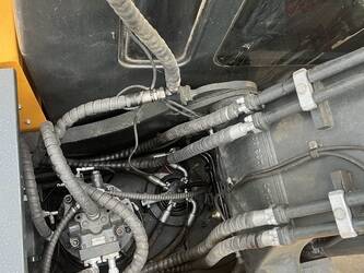 2023-hyundai-220-1393114-44209721