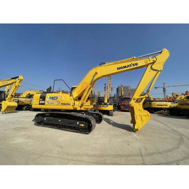 2023 Komatsu PC200-44209736