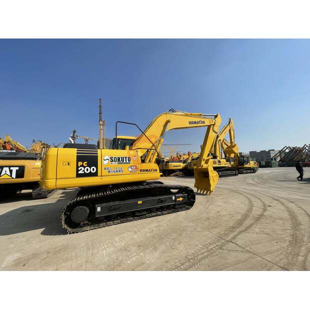 2023 Komatsu PC200-44209737