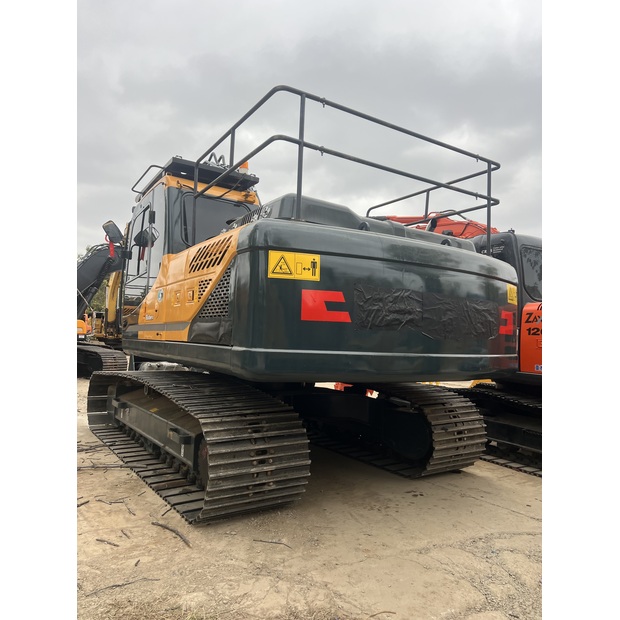 2023 Hyundai HX220HD-44209755