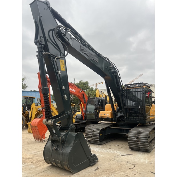 2023 Hyundai HX220HD-44209762